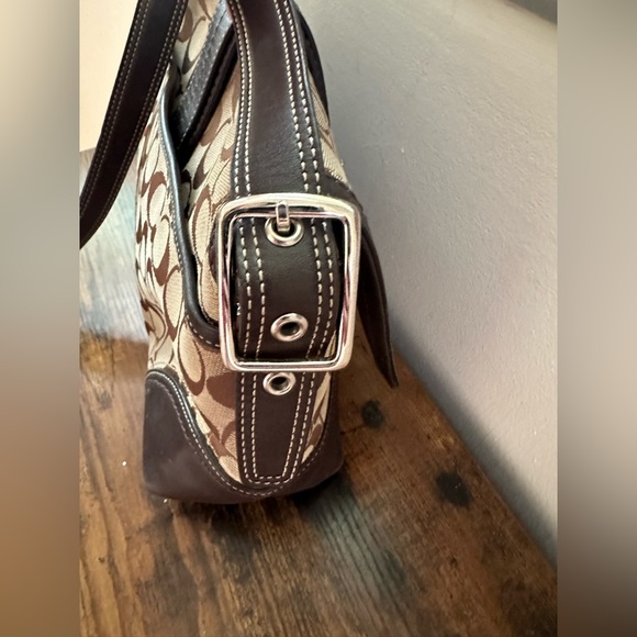 COACH Signature Shoulder Bag Hampton F12641 Purse Medium Size - Picture 7 of 16